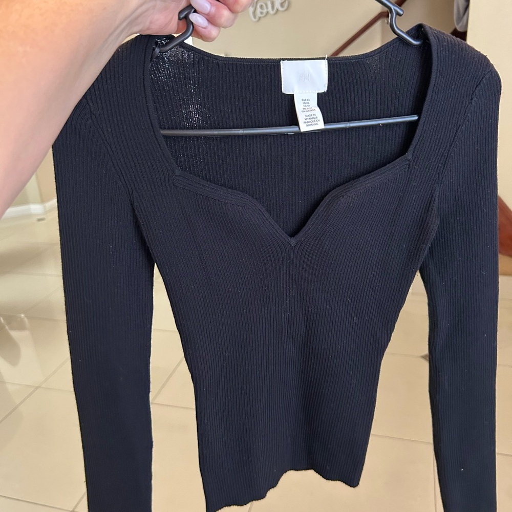 H&M Black Ribbed Knit Top